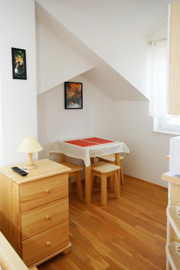 Villa Trio Srima Exteriör bild