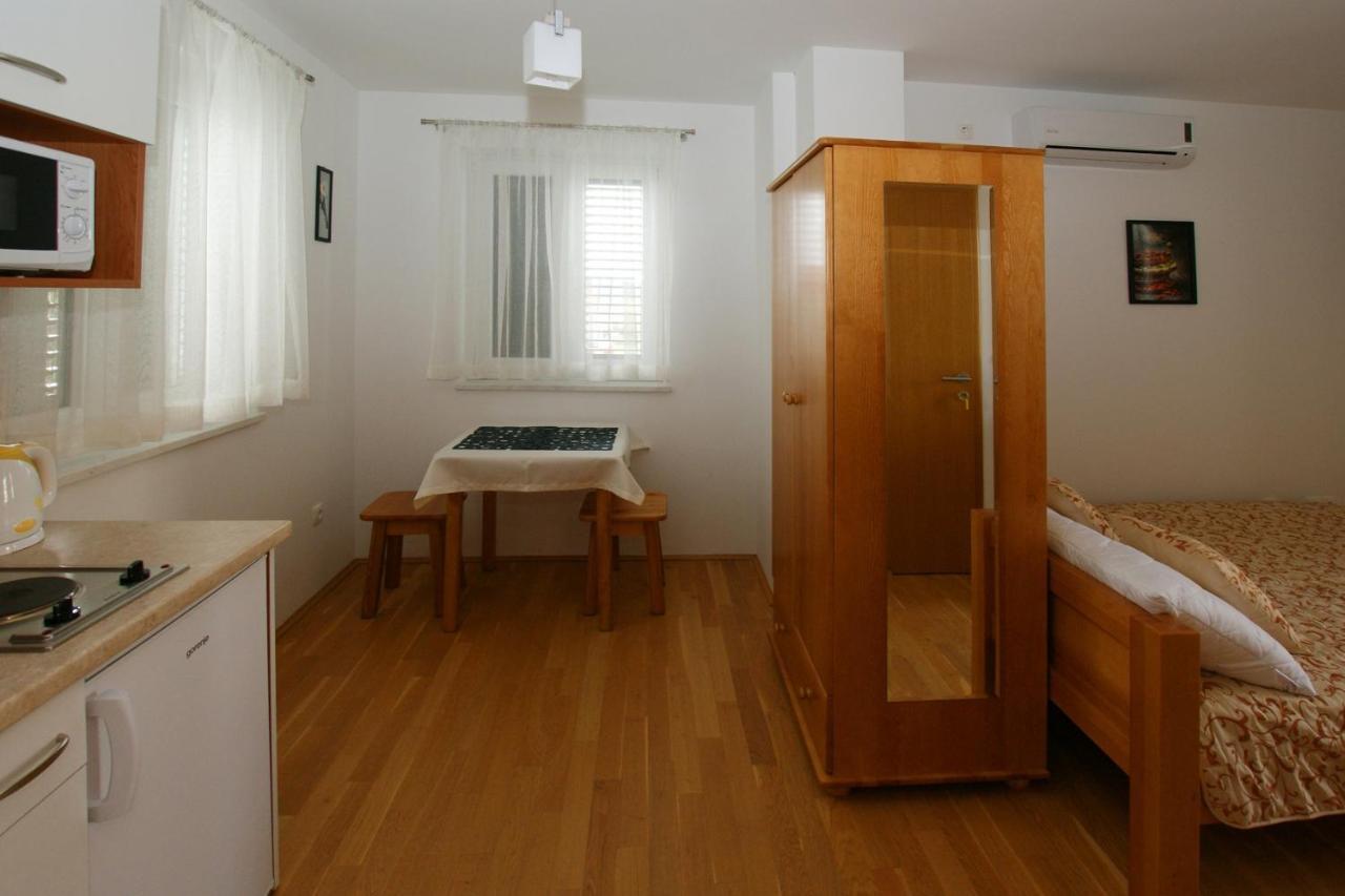 Villa Trio Srima Exteriör bild