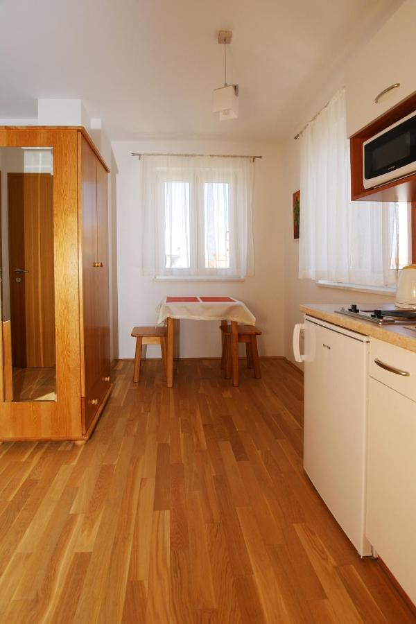 Villa Trio Srima Exteriör bild